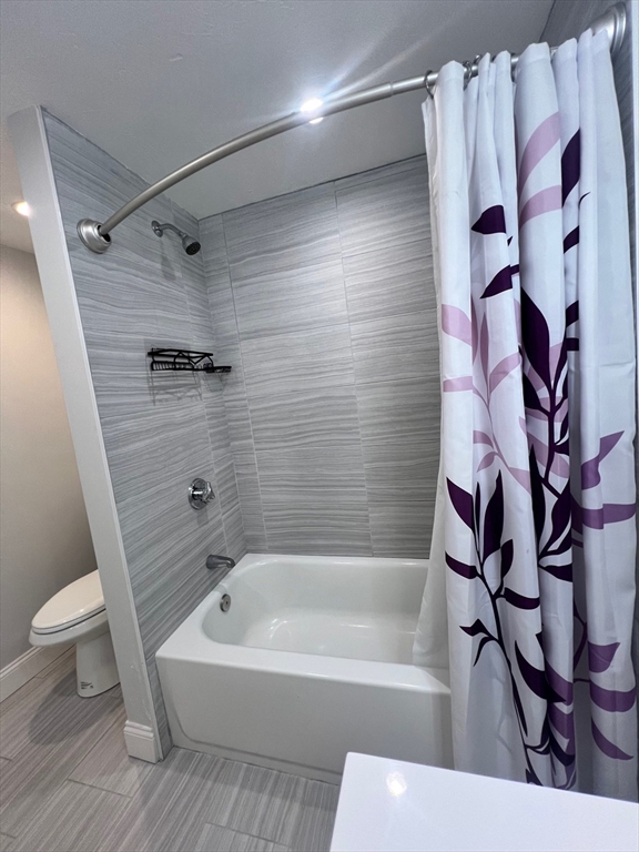 3 bed, 2 bath apartment for rent at 29 Peacevale Unit 2, Dorchester — photo 1 of 18