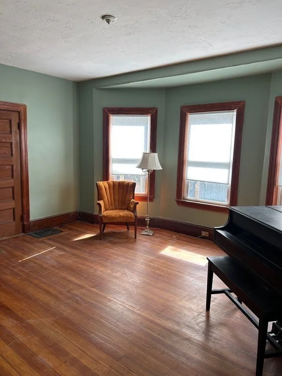 1 bed, 1 bath apartment for rent at 29 Philbrick St Unit 1, Roslindale — photo 3 of 10