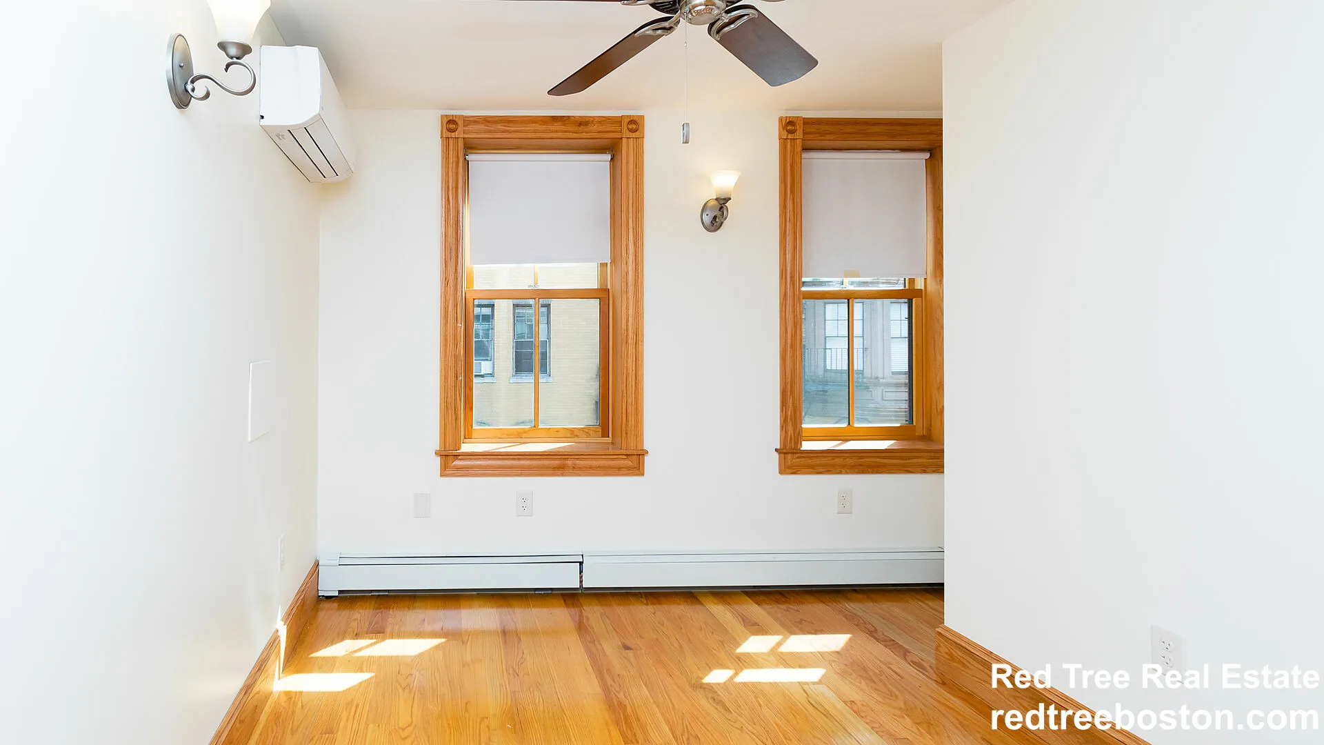 2 bed, 1 bath apartment for rent at 29 Phillips St Unit 3, Beacon Hill — photo 2 of 10
