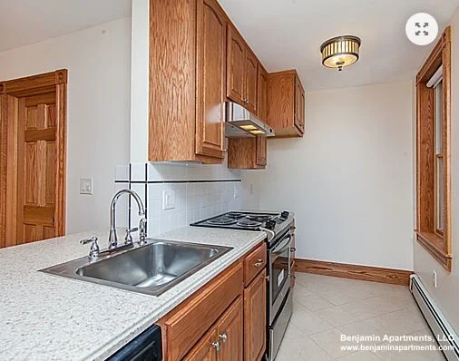 2 bed, 1 bath apartment for rent at 29 Phillips St Unit 4, Beacon Hill — photo 5 of 6