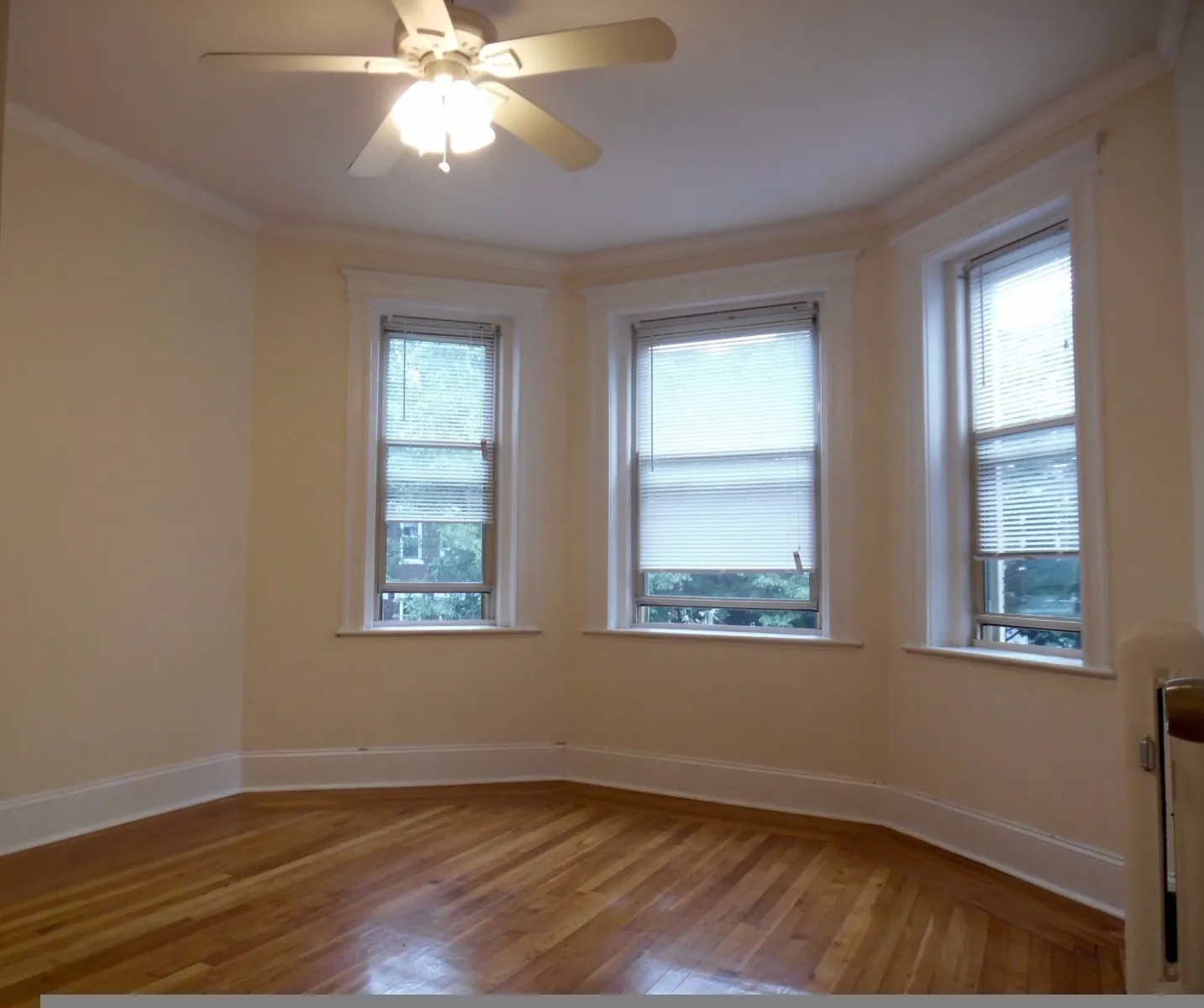 2 bed, 1 bath apartment for rent at 29 Queensberry St Unit 16, Fenway — photo 6 of 11