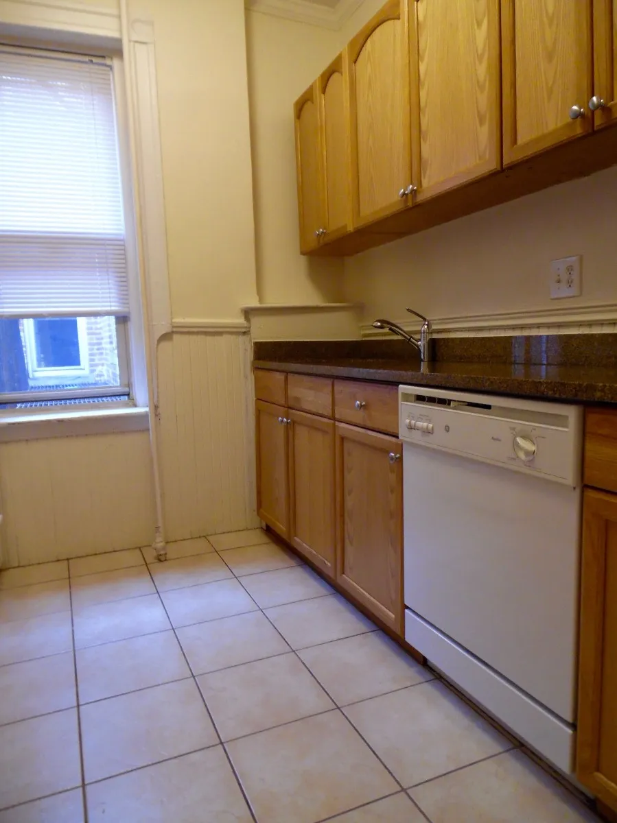 2 bed, 1 bath apartment for rent at 29 Queensberry St Unit 16, Fenway — photo 9 of 11