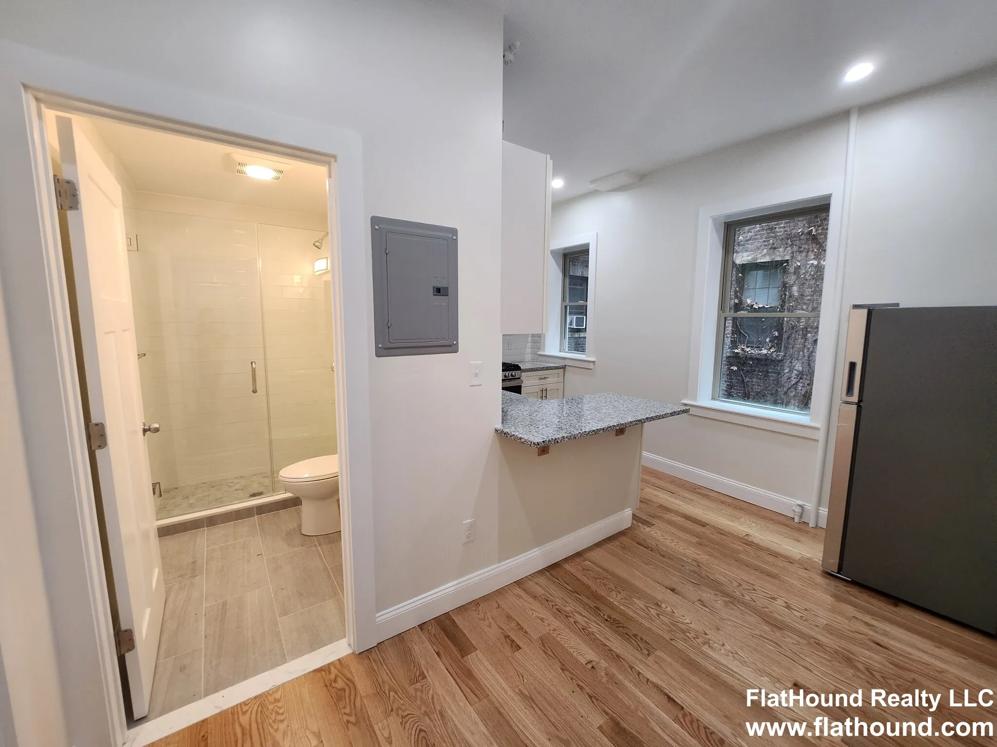Studio bed, 1 bath apartment for rent at 29 Queensberry St Unit 2, Fenway — photo 8 of 13