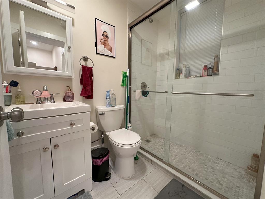 2 bed, 1 bath apartment for rent at 29 Queensberry St Unit 2A, Fenway — photo 6 of 6