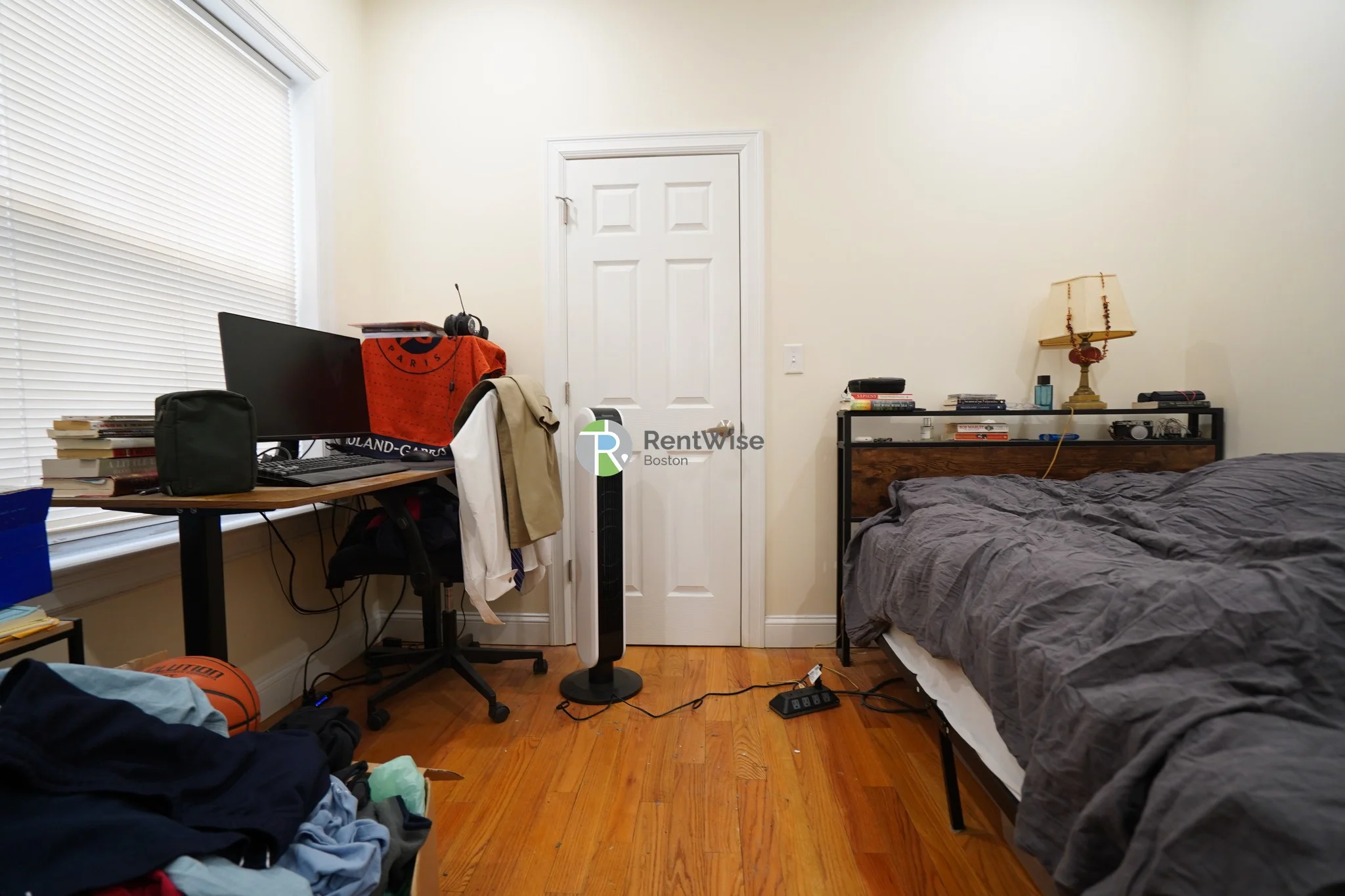 1 split bed, 1 bath apartment for rent at 29 Queensberry St Unit 4, Fenway — photo 9 of 11