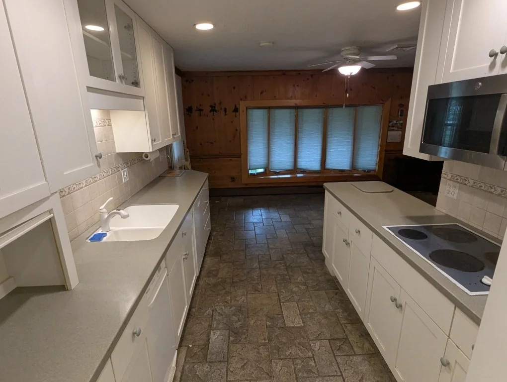 3 bed, 3 bath apartment for rent at 29 Ridgecrest Rd Unit N/A, Amherst — photo 8 of 38
