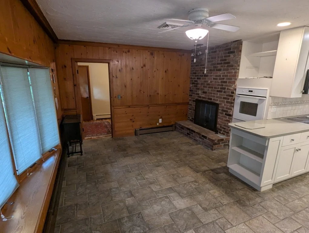 3 bed, 3 bath apartment for rent at 29 Ridgecrest Rd Unit N/A, Amherst — photo 5 of 38