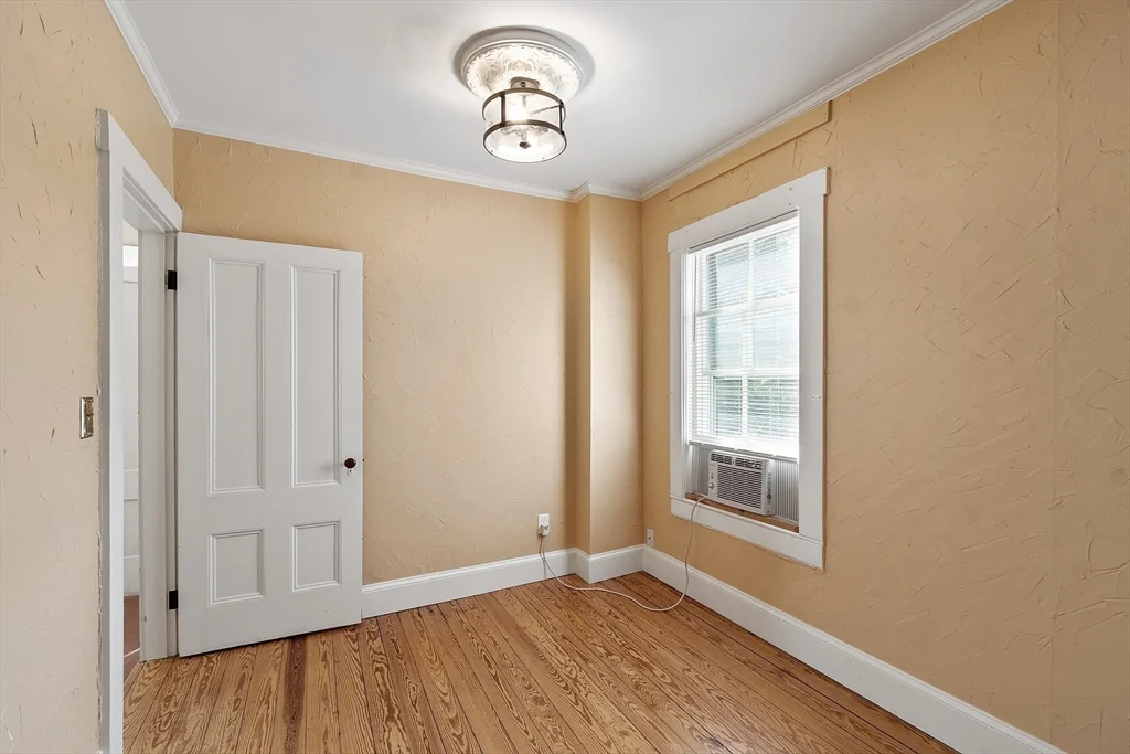 1 bed, 1 bath apartment for rent at 29 River Rd Unit 3, Pepperell — photo 11 of 18