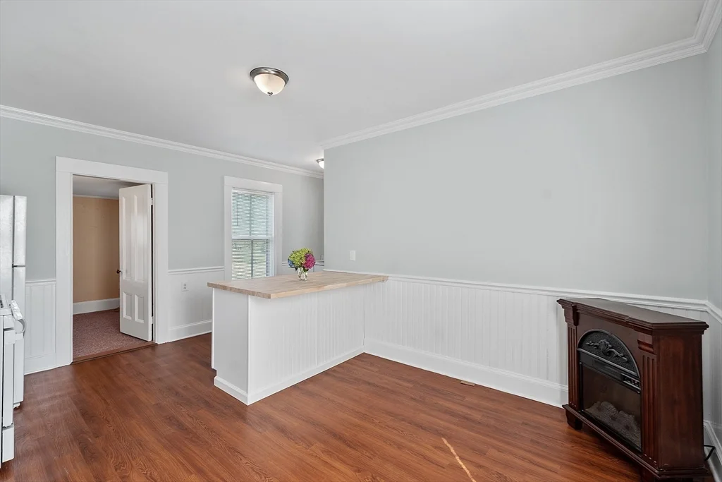 1 bed, 1 bath apartment for rent at 29 River Rd Unit 3, Pepperell — photo 9 of 18