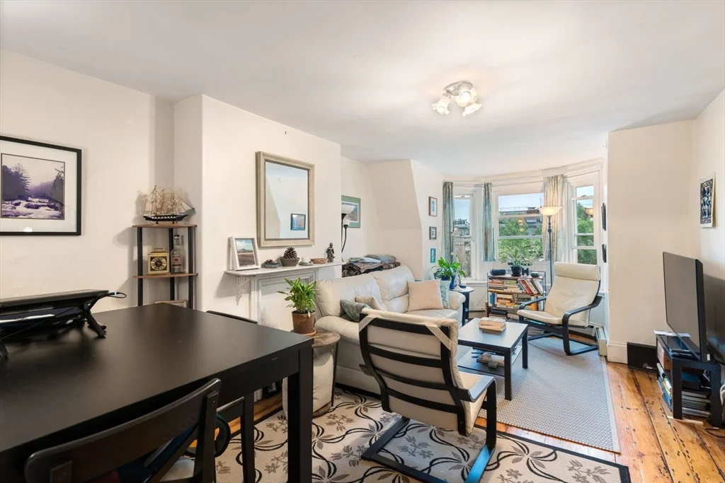 2 bed, 1 bath apartment for rent at 29 Rutland Sq Unit 4, South End — photo 2 of 12