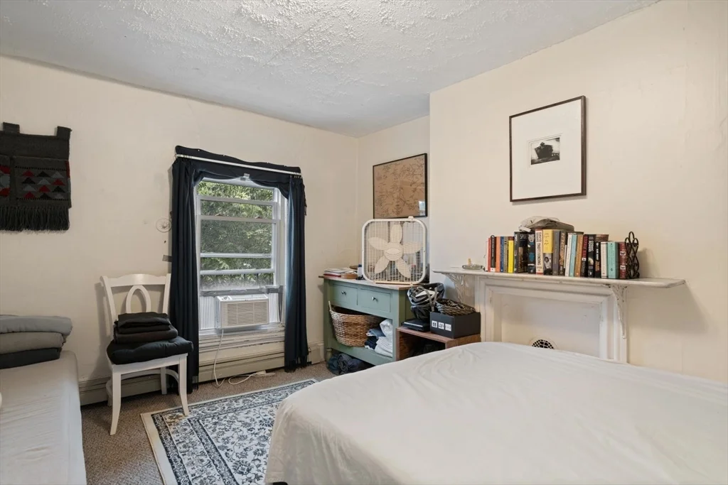 2 bed, 1 bath apartment for rent at 29 Rutland Sq Unit 4, South End — photo 9 of 12