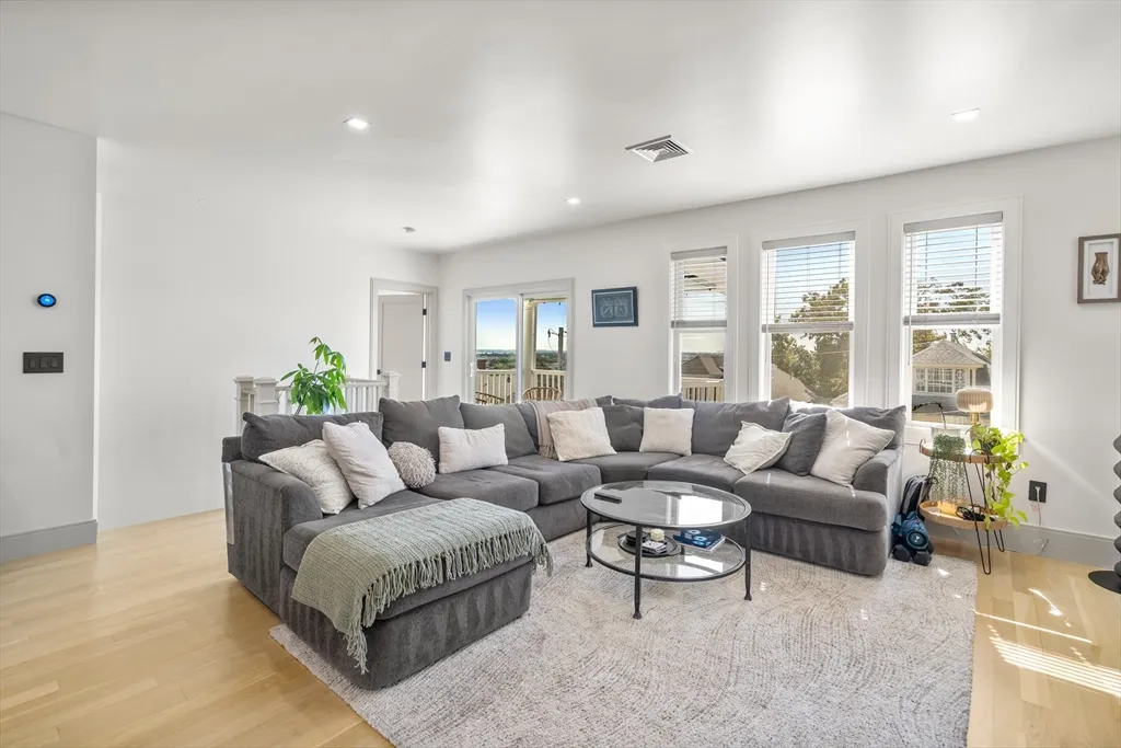 3 bed, 2 bath apartment for rent at 29 S Munroe Ter Unit PH, Dorchester — photo 32 of 39
