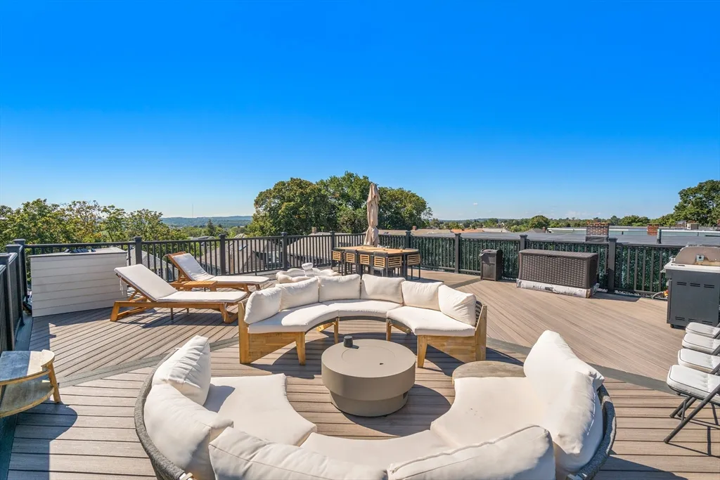3 bed, 2 bath apartment for rent at 29 S Munroe Ter Unit PH, Dorchester — photo 1 of 39
