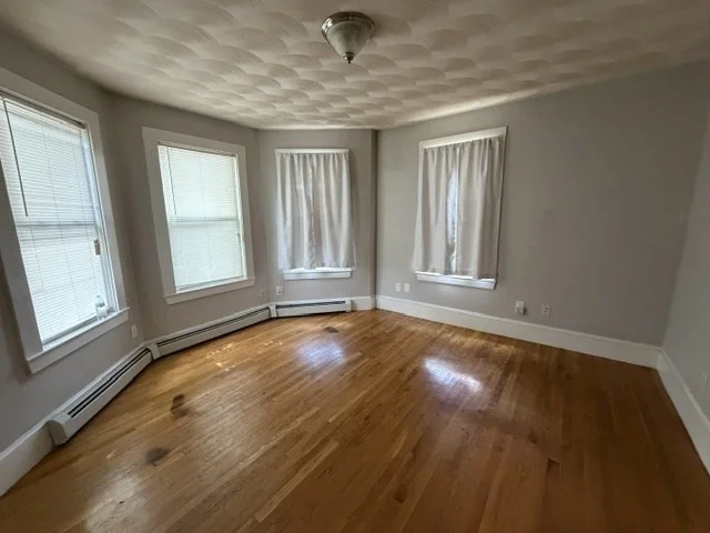 1 bed, 1 bath apartment for rent at 29 Sagamore Unit 1, Lynn — photo 6 of 7