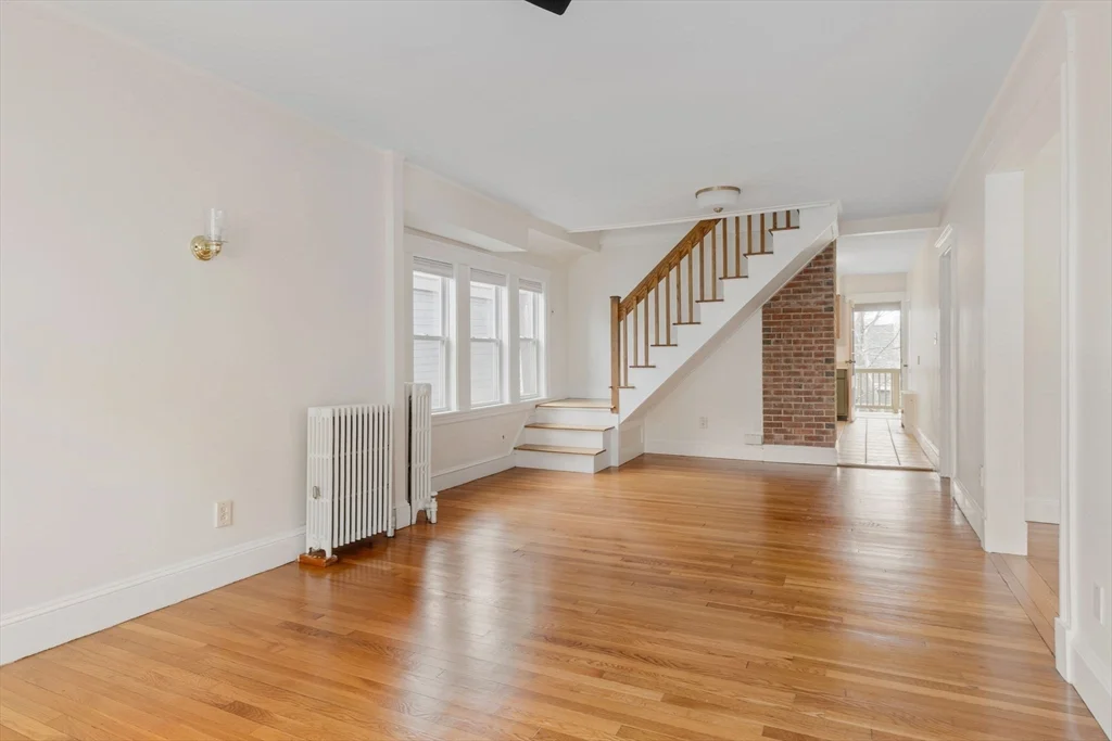 3 bed, 2 bath apartment for rent at 29 Sherman St Unit 2, Neighborhood Nine — photo 3 of 25