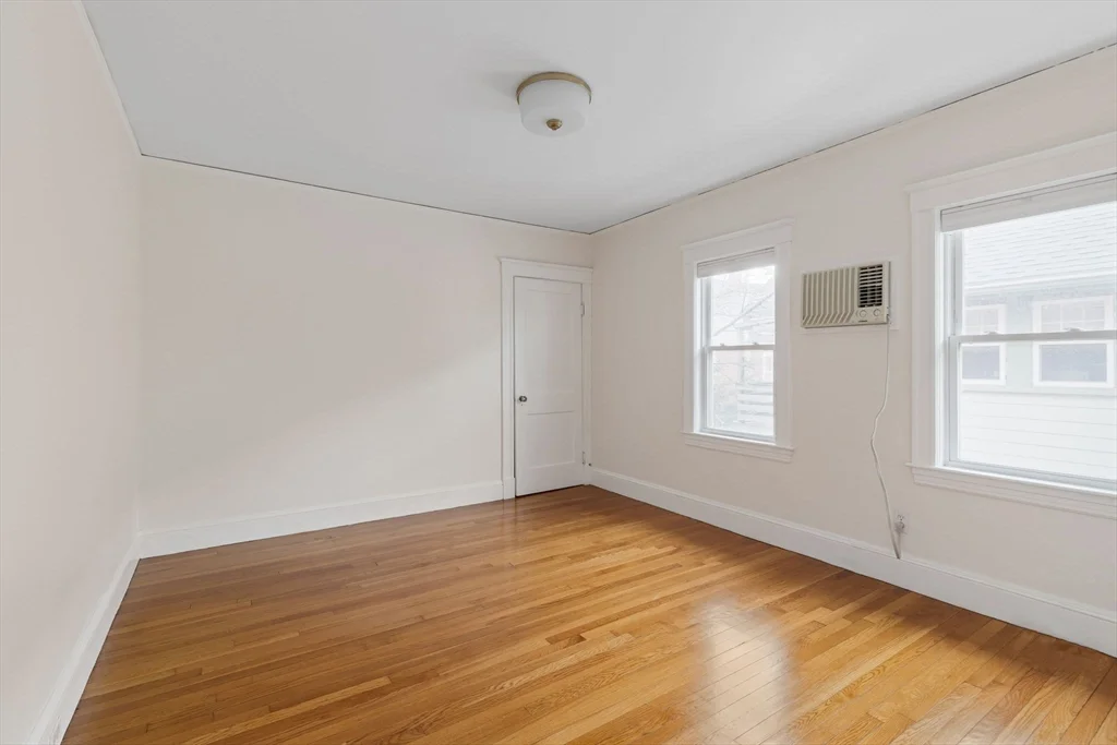 3 bed, 2 bath apartment for rent at 29 Sherman St Unit 2, Neighborhood Nine — photo 8 of 25