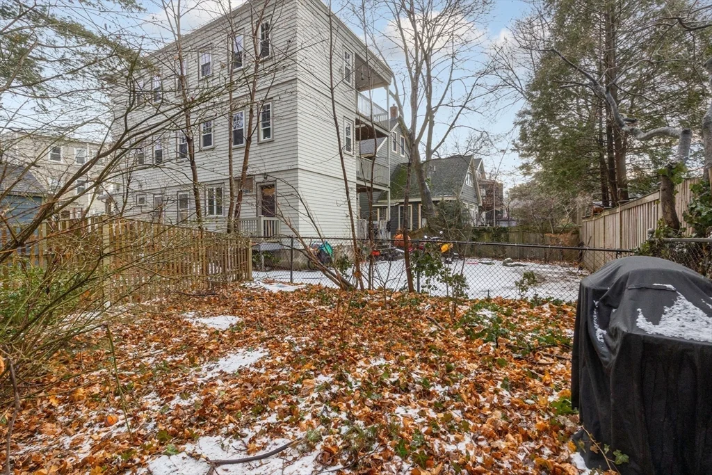 3 bed, 2 bath apartment for rent at 29 Sherman St Unit 2, Neighborhood Nine — photo 22 of 25