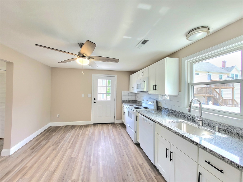 2 bed, 1 bath apartment for rent at 29 Sherman St Unit 29, Lawrence — photo 6 of 12