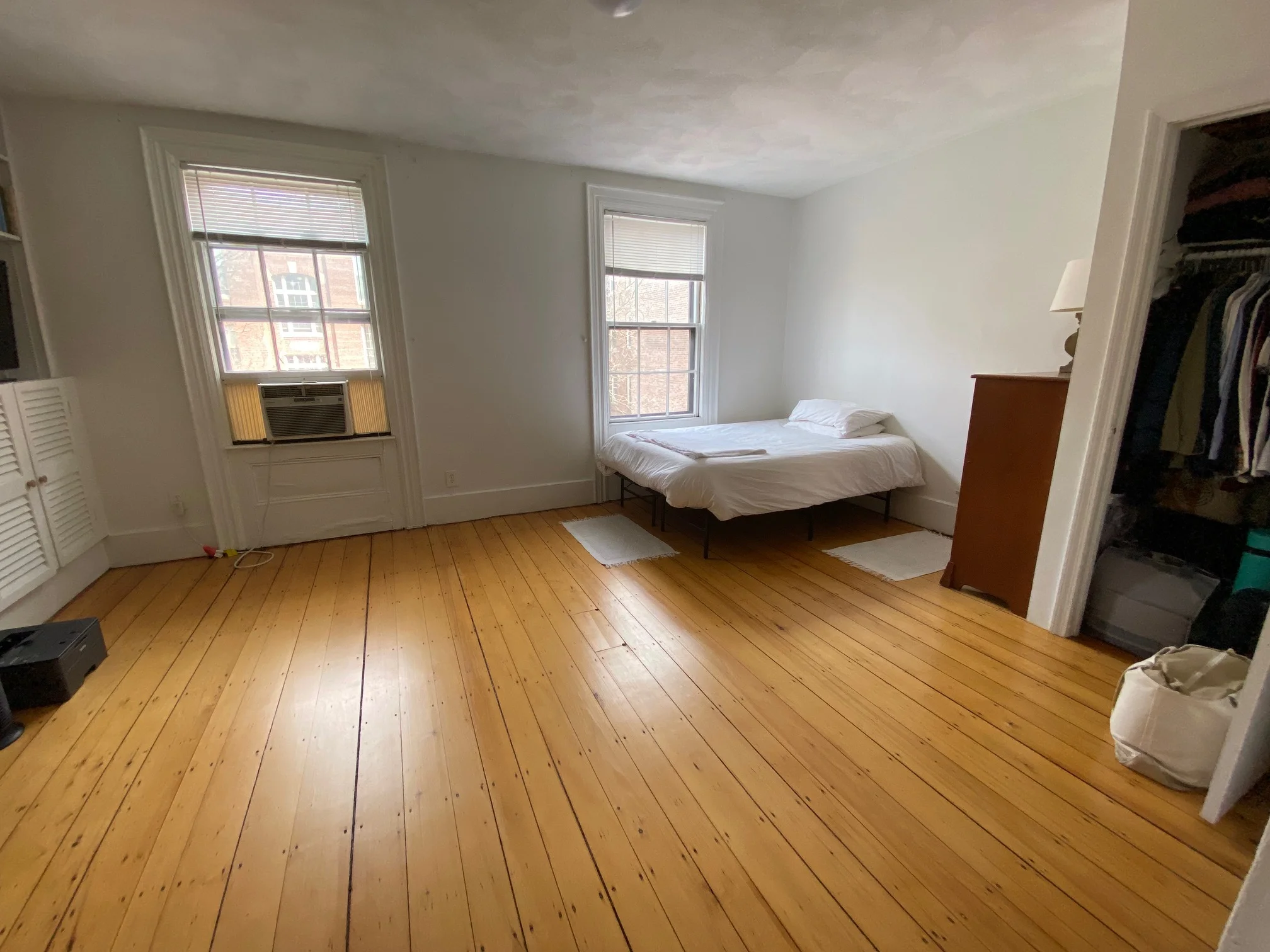 Studio bed, 1 bath apartment for rent at 29 South Russell St Unit 3, Beacon Hill — photo 1 of 9