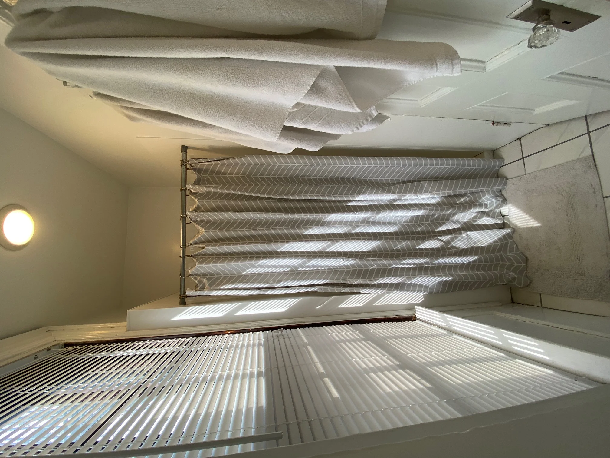 Studio bed, 1 bath apartment for rent at 29 South Russell St Unit 3, Beacon Hill — photo 7 of 9