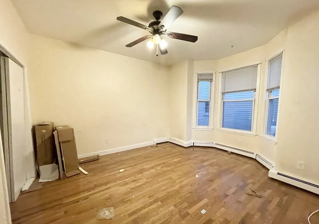 2 bed, 1 bath apartment for rent at 29 Spring Garden Unit 1, Boston — photo 4 of 8
