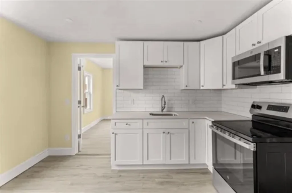 2 bed, 1 bath apartment for rent at 29 St Casimir Ave Unit 1, Brockton — photo 2 of 7