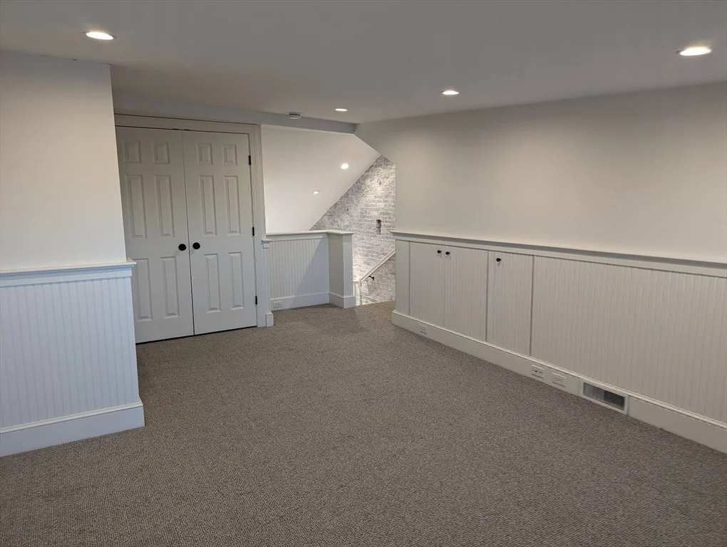 2 bed, 2 bath apartment for rent at 29 State St Unit 3rd floor, Newbury — photo 15 of 17