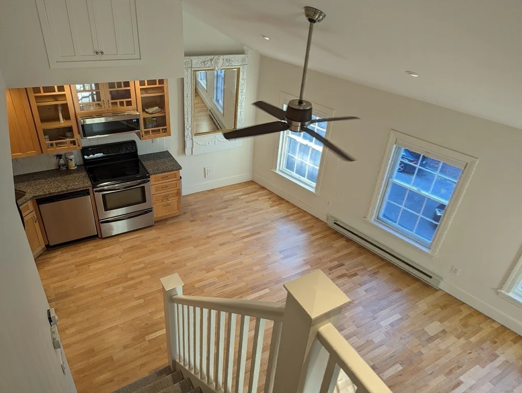 2 bed, 2 bath apartment for rent at 29 State St Unit 3rd floor, Newbury — photo 14 of 17