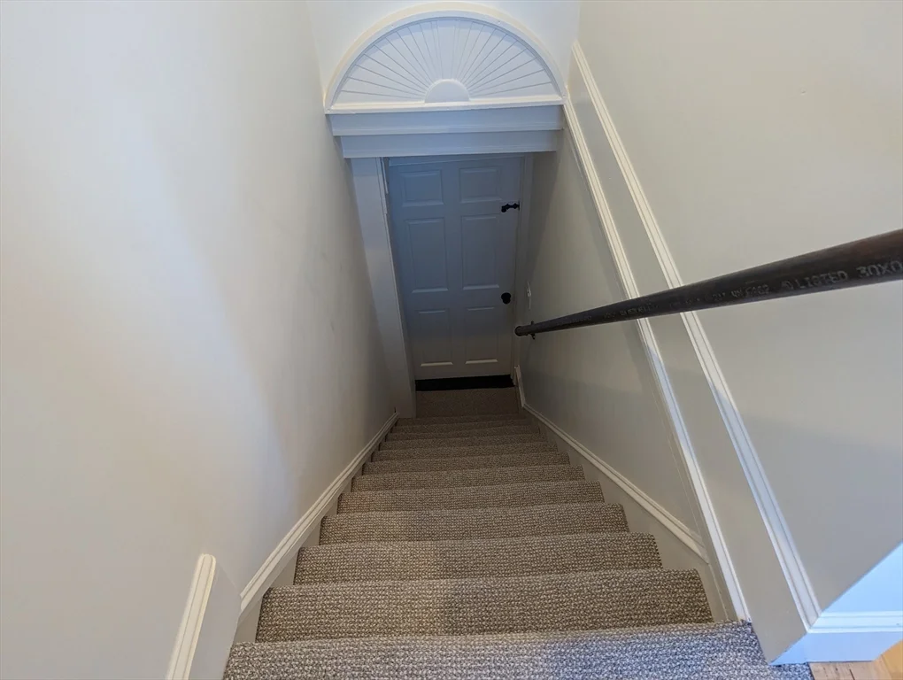 2 bed, 2 bath apartment for rent at 29 State St Unit 3rd floor, Newbury — photo 2 of 17