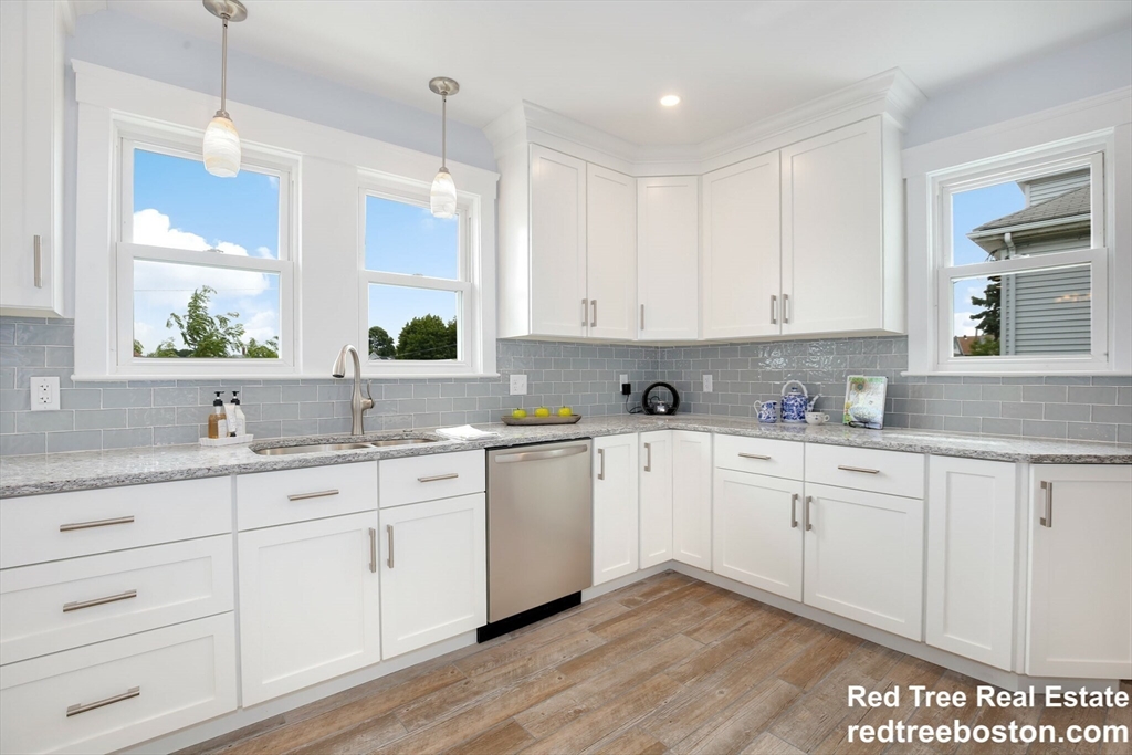 2 bed, 1 bath apartment for rent at 29 Strathmore Rd Unit 1, Medford — photo 2 of 14