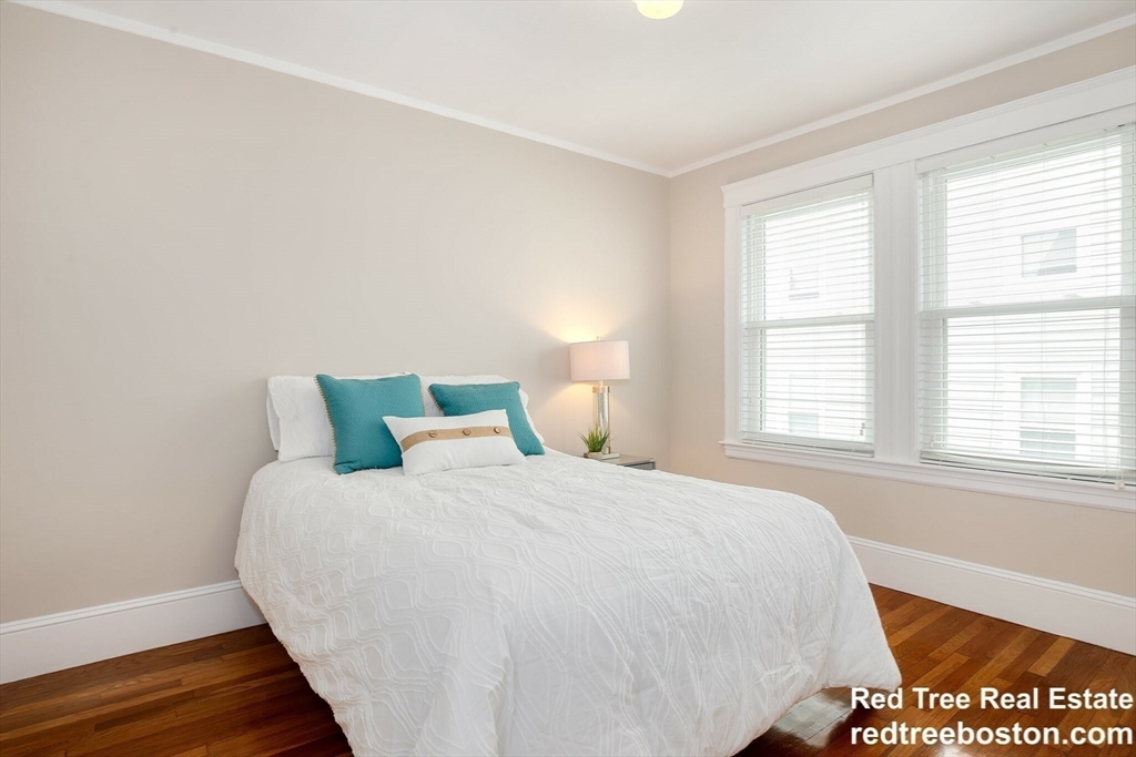 2 bed, 1 bath apartment for rent at 29 Strathmore Rd Unit 1, Medford — photo 9 of 14