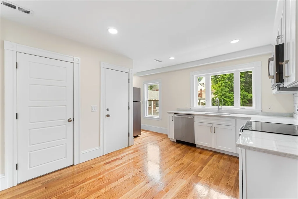 3 bed, 2 bath apartment for rent at 29 Sylvan St Unit 2, Malden — photo 2 of 23