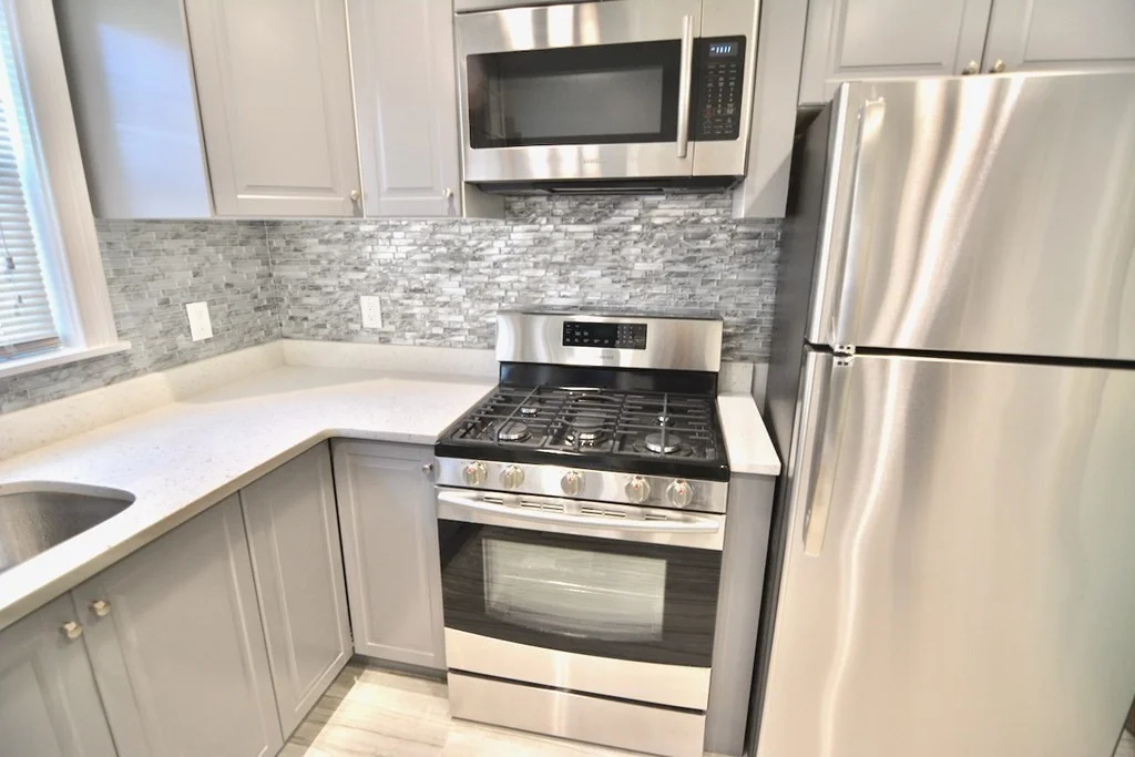 3 bed, 1 bath apartment for rent at 29 Taft St Unit 2, Dorchester — photo 12 of 16