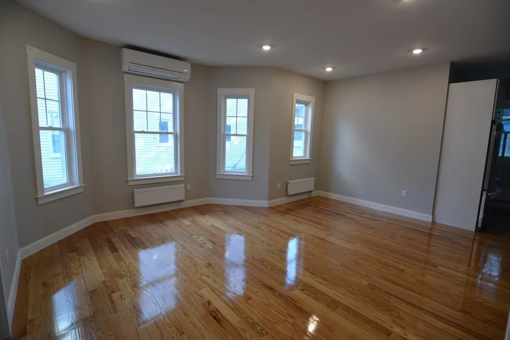 4 bed, 2 bath apartment for rent at 29 Vassal Ln Unit 3, West Cambridge — photo 4 of 25