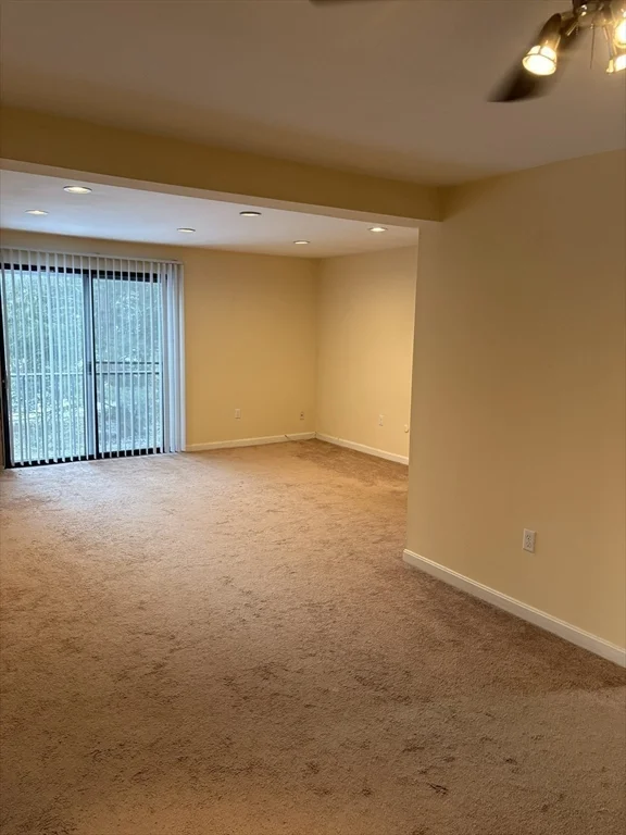 1 bed, 1 bath apartment for rent at 29 Village Rock Unit 6, Natick — photo 3 of 12