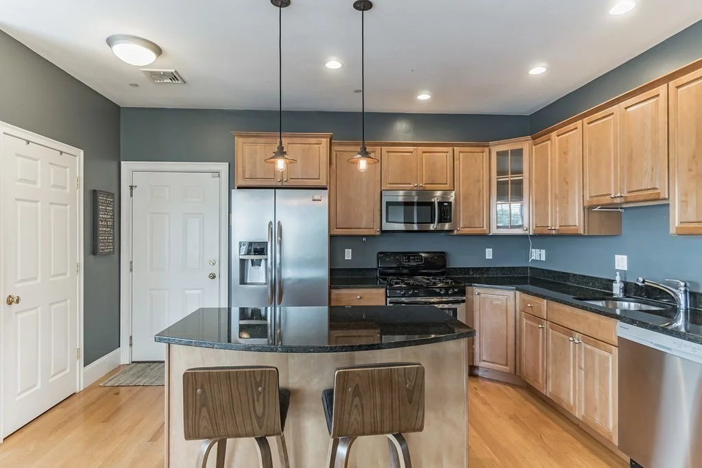 2 bed, 2 bath apartment for rent at 29 Vinton St Unit 7, South Boston — photo 4 of 26
