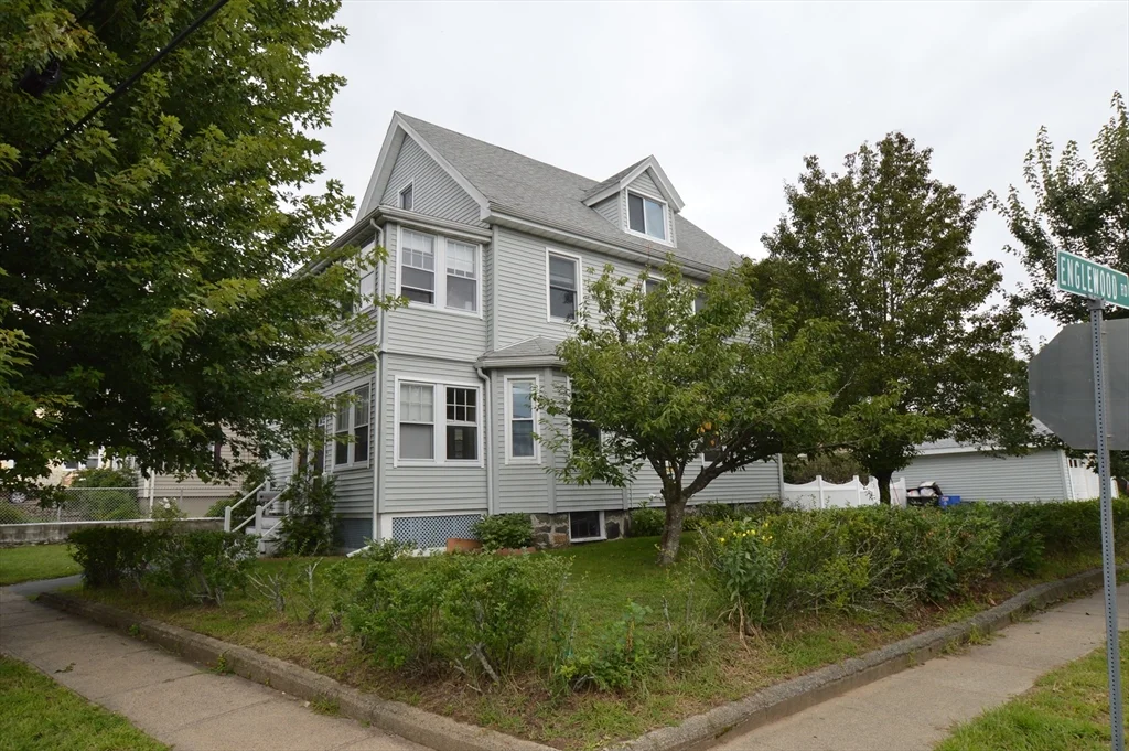 2 bed, 2 bath apartment for rent at 29 Walsh Ave Unit 2, Peabody — photo 2 of 16