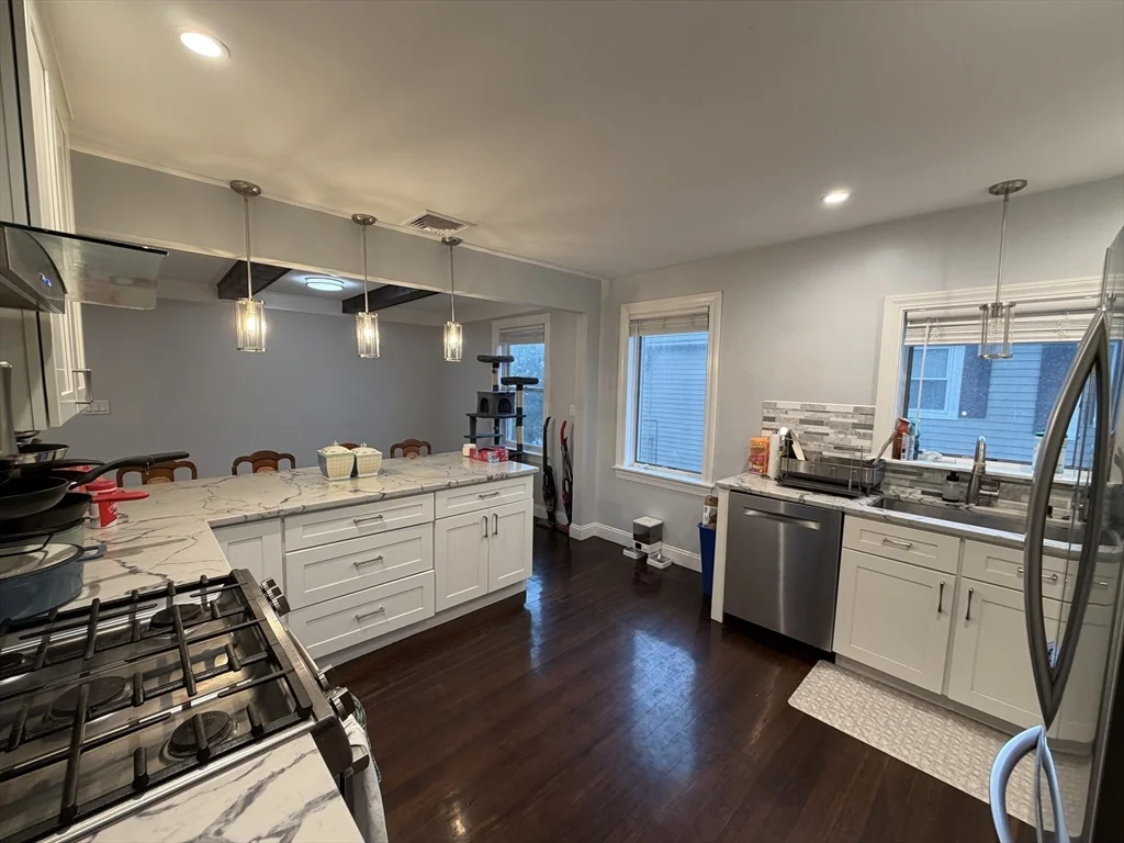 2 bed, 2 bath apartment for rent at 29 Walsh Ave Unit 2, Peabody — photo 4 of 16