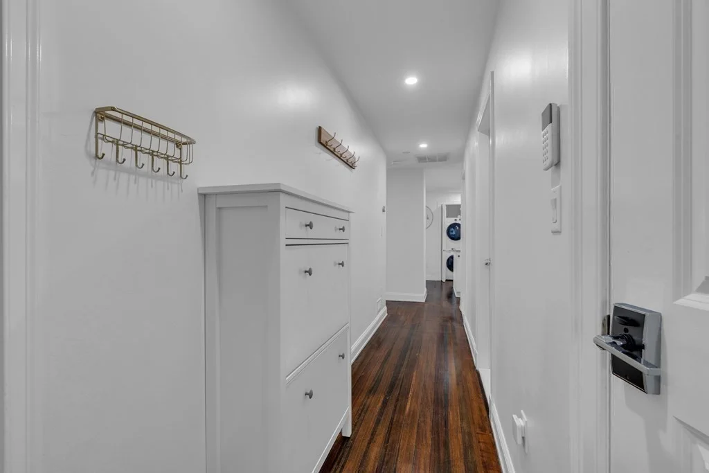 3 bed, 1 bath apartment for rent at 29 Walton Unit 2, Dorchester — photo 12 of 21