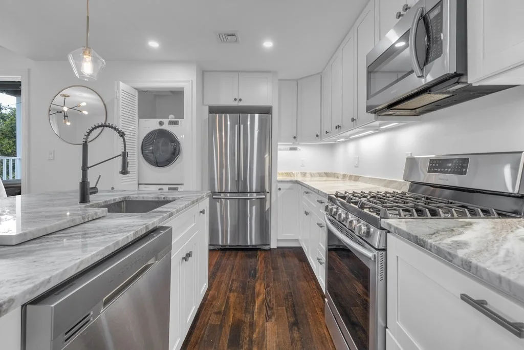 3 bed, 1 bath apartment for rent at 29 Walton Unit 2, Dorchester — photo 1 of 21