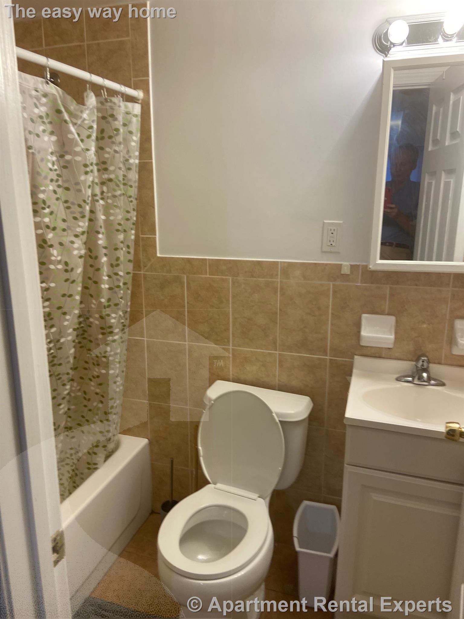 Studio bed, 1 bath apartment for rent at 29 Ware St Unit 1, Harvard Square — photo 3 of 3
