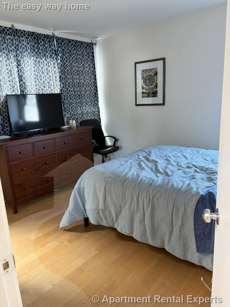 1 bed, 1 bath apartment for rent at 29 Warren St Unit 4, Wellington-Harrington — photo 9 of 17