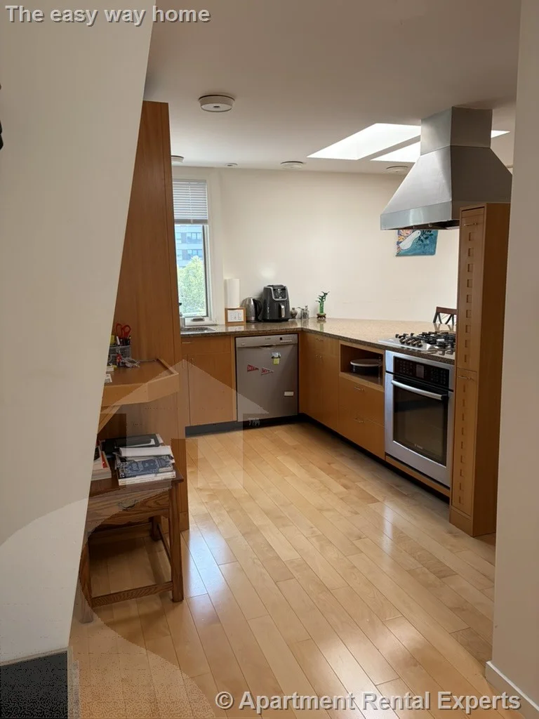1 bed, 1 bath apartment for rent at 29 Warren St Unit 4, Wellington-Harrington — photo 2 of 17