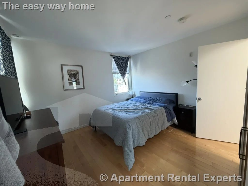 1 bed, 1 bath apartment for rent at 29 Warren St Unit 4, Wellington-Harrington — photo 8 of 17