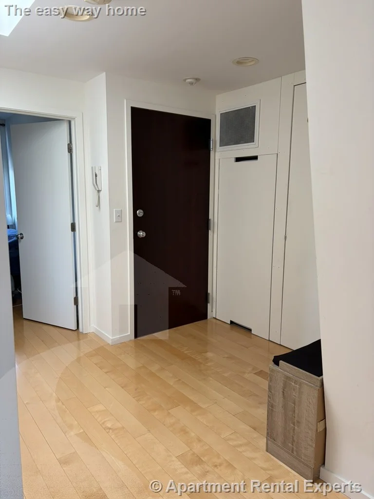 1 bed, 1 bath apartment for rent at 29 Warren St Unit 4, Wellington-Harrington — photo 10 of 17