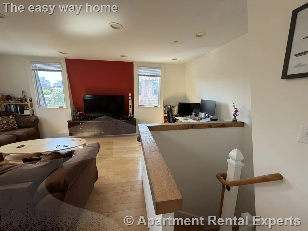 1 bed, 1 bath apartment for rent at 29 Warren St Unit 4, Wellington-Harrington — photo 7 of 17