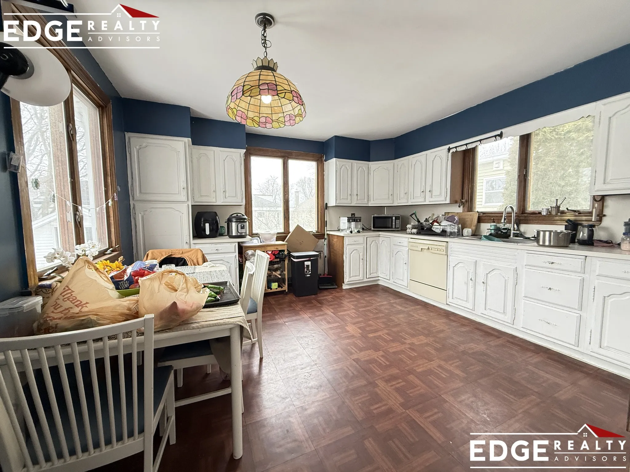 4 bed, 1.5 bath apartment for rent at 29 Washington Ave Unit 1, South Side — photo 2 of 13