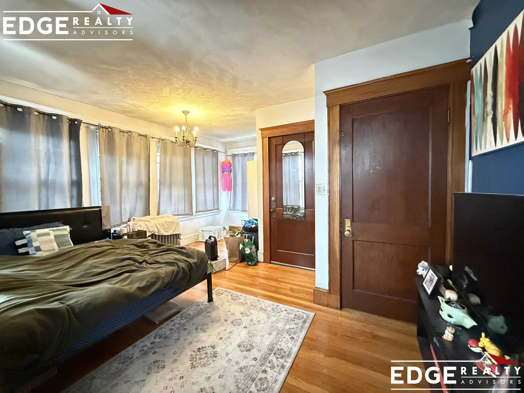 4 bed, 1.5 bath apartment for rent at 29 Washington Ave Unit 1, South Side — photo 7 of 13