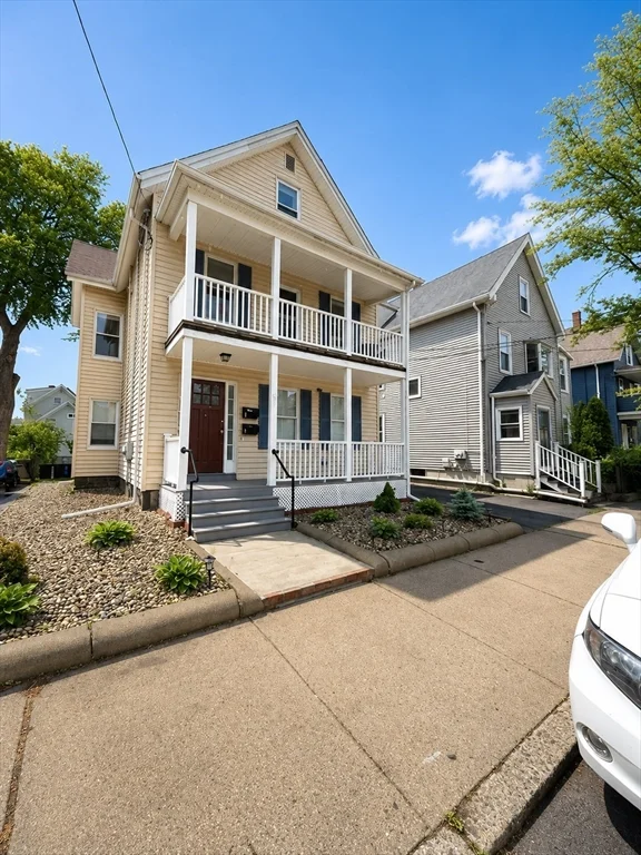 4 bed, 1 bath apartment for rent at 29 Watts St Unit 2, Edgeworth — photo 2 of 22