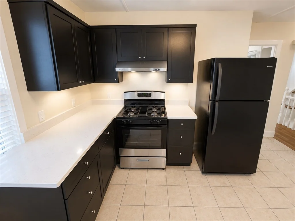 4 bed, 1 bath apartment for rent at 29 Watts St Unit 2, Edgeworth — photo 4 of 22